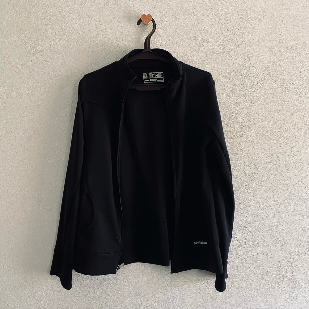 New Balance lightning dry black zip up jacket